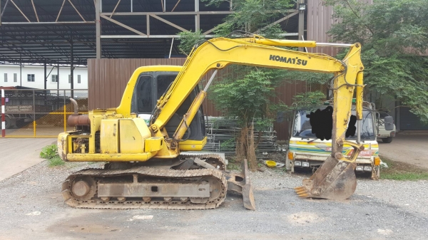 ขาย แบคโฮ KOMATSU PC60-7 มีไลน์แย็ก เอกสารใบซื้อขาย เครื่องเดิม ปั้มดีทำงานเร็ว ช่วงล่างเต็ม ราคาต่อรองได้ครับ