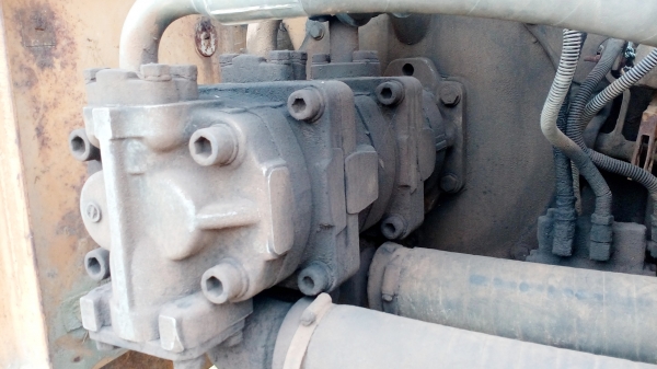 ขายKOMATSU. PC 100-2 ตามสภาพ