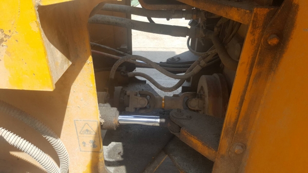 ขาย รถตัก XGMA รุ่น XG932III ออกห้างมือเดียวปี 54 เครื่องดี เกียร์ดี ยางเต็ม รถใช้งานอยู่ประจำ ราคาต่อรองได้