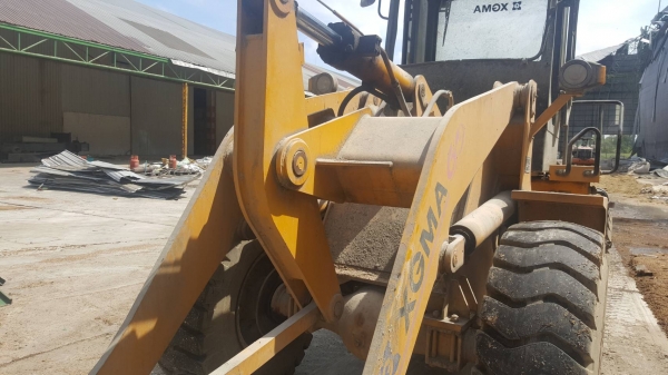 ขาย รถตัก XGMA รุ่น XG932III ออกห้างมือเดียวปี 54 เครื่องดี เกียร์ดี ยางเต็ม รถใช้งานอยู่ประจำ ราคาต่อรองได้