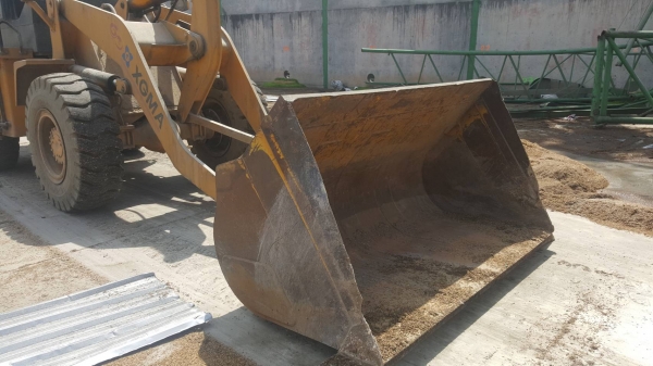 ขาย รถตัก XGMA รุ่น XG932III ออกห้างมือเดียวปี 54 เครื่องดี เกียร์ดี ยางเต็ม รถใช้งานอยู่ประจำ ราคาต่อรองได้