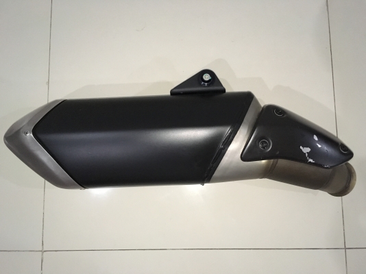 ปลายท่อเดิม Hypermotard 821