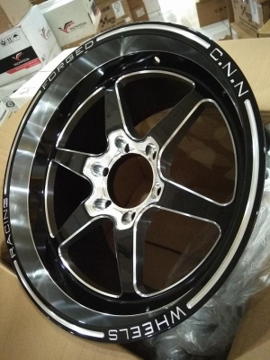 แม็กใหม่ลายเวลขอบ 18 ใส่กระบะ ราคา 4 วง 15500 บาท