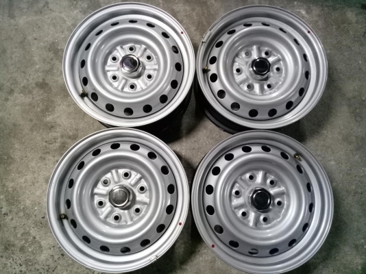 ล้อกะทะ ขอบ16-6รูทั่วไป น้องป้ายแดง ชุด2000บ.โทร0879050181 ส่งได้ทั่วไทยคับ