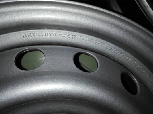 ล้อกะทะ ขอบ16-6รูทั่วไป น้องป้ายแดง ชุด2000บ.โทร0879050181 ส่งได้ทั่วไทยคับ