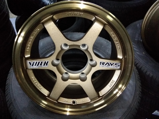 แม็กใหม่ขอบ 15 กระบะ 6 รู ราคา 8500 บาท พร้อมติดตั้ง