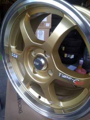 แม็กใหม่ขอบ 15 ราคา 6900 พร้อมยางไทยปี 18 ราคาเพียง 11400 บาท พร้อมติดตั้ง