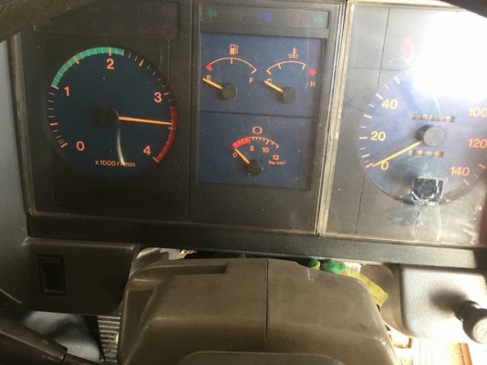 HINO 3H เครื่อง 195 แรง เครื่อง/เกียร์เดิม สโลว์ กระบะดัมพ์สามมิตร ยาง 70\% ภายในสวย แอร์เย็นพร้อมใช้งาน