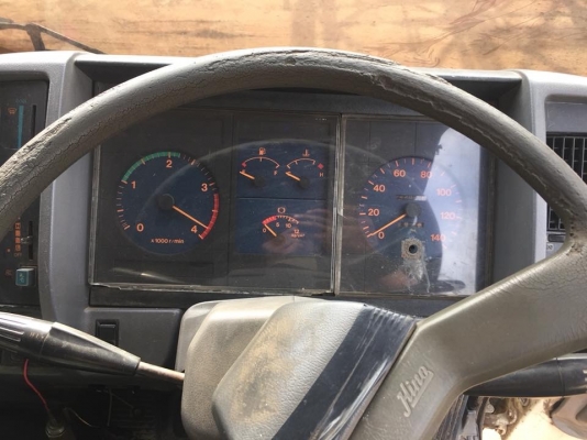 HINO 3H เครื่อง 195 แรง เครื่อง/เกียร์เดิม สโลว์ กระบะดัมพ์สามมิตร ยาง 70\% ภายในสวย แอร์เย็นพร้อมใช้งาน