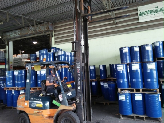 ีรถยกโตโยต้ารุ่น 7 น้ำหนักยก 2.5 ตัน เสาสูง 4 เมตร เครื่องดีเซล เกียร์ธรรมดา