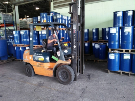 ีรถยกโตโยต้ารุ่น 7 น้ำหนักยก 2.5 ตัน เสาสูง 4 เมตร เครื่องดีเซล เกียร์ธรรมดา