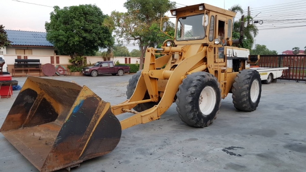 ขายรถตักล้อยาง สภาพดีครับ