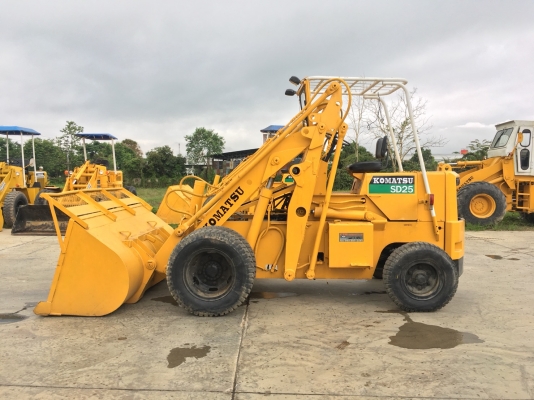 KOMATSU รุ่น: SD23-3