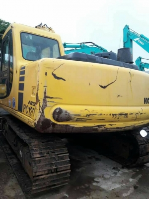 ขายจ้า..KOMATSU PC120-6  เก่านอกแท้  สภาพสวย เดิมๆ  เครื่องปั๊มดี  7,XXX  ชั่วโมง  โทร 089-7462641  สุวรรณี