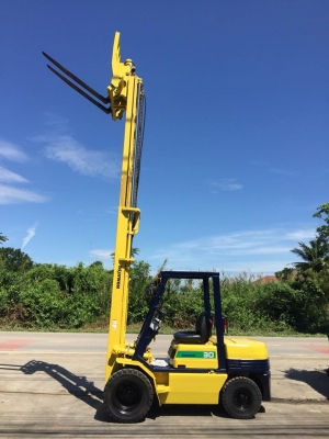 ขาย KOMATSU FD30-11 รถนอก ดีเซล เสา 5 เมตร งาฮิ้ง ขาย KOMATSU FD30-11 รถนอก ดีเซล เสา 5 เมตร งาฮิ้ง