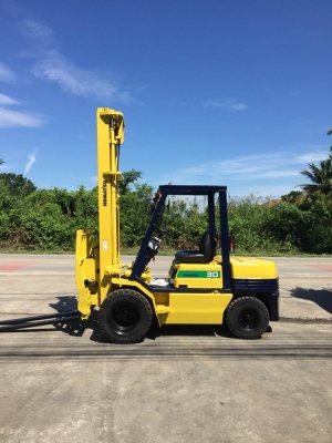 ขาย KOMATSU FD30-11  รถนอก ดีเซล เสา 5 เมตร งาฮิ้ง