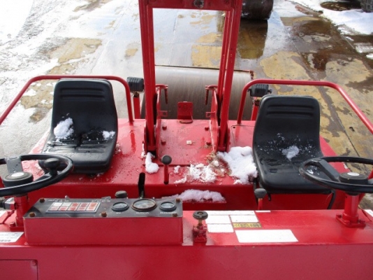 รถบดสามล้อเหล็ก FURUKAWA FR12 FROM JAPAN สนใจติดต่อ 063-9316985 ID LINE : 0639316985 ครับ