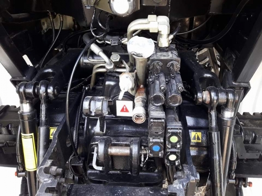 ขายรถไถฟอร์ด NEWHOLLAND TS100 4WD ขายรถไถฟอร์ด NEWHOLLAND TS100 4WD