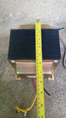 ขายหม้อแปลงไฟ INPUT 220V OUTPUT 100 - 110V