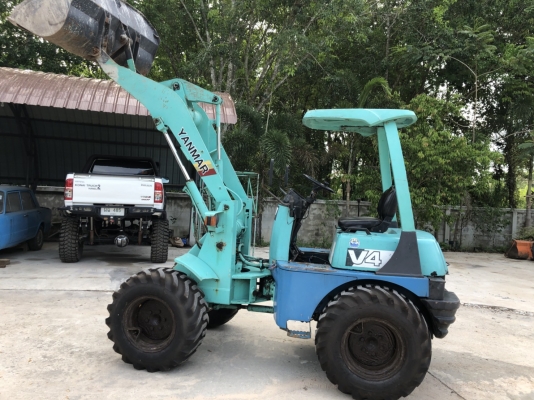 ขายรถตักล้อยาง YANMAR V4...รถสวยเดิมๆแน่นๆ