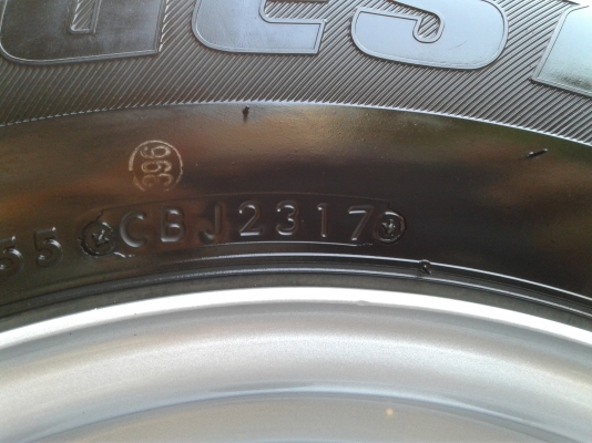 กะทะ+Bridgestone Duravis 195-15C ถอด All New D-max1.9  สภาพดอกเต็ม พร้อมใช้ ไม่มีปะ ราคา 4 วง 6,500 บาท