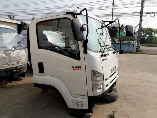 หัวรถ ยี่ห้อ isuzu รุ่น 210/190 ถอดบัส