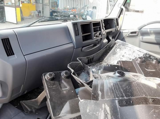 หัวรถ ยี่ห้อ isuzu รุ่น 210/190 ถอดบัส