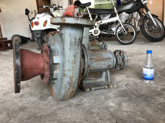 ขายหัวปั้มน้ำหอยโข่ง Peerless made in USA ใบพัดทองเหลือง ขนาดเข้า 4นิ้ว ออก 3นิ้ว (ต่อท่อเข้า 6นิ้วมาครับ) สภาพดีเดิมๆ พร้อมใช้งาน มี 2ตัว ราคาตัวละ 7,800 บาท