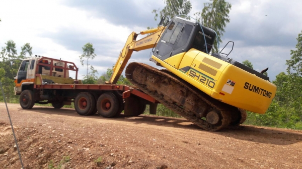 รถแบคโฮ ขายดาวน์ Sumitomo รุ่น SH 210 ปี 59 รถแบคโฮ ขายดาวน์ Sumitomo รุ่น SH 210 ปี 59