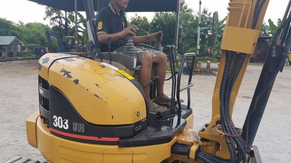 ขายCAT303 crรถนอก...440.000รถนอก.คอนโทรน้ำมัน