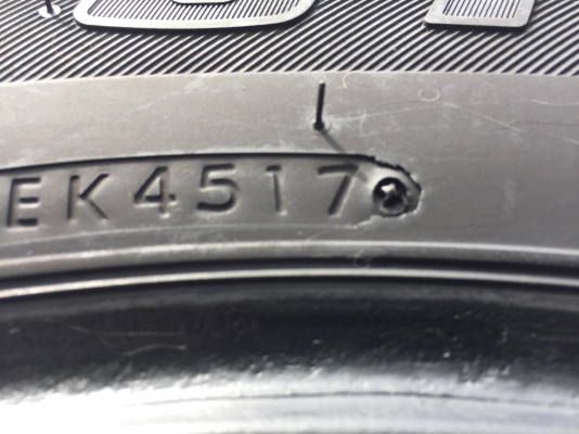 ยาง Bridgestone 245 70 16 ปลายปี17 ดอกเต็ม ไม่มีปะ ใช้ยาว ราคาไม่แพง