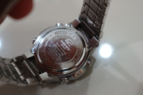 นาฬิกา CASIO Edifice EFX-700D-1A4VDF ของแท้ มือสอง สภาพดี ส่งฟรี