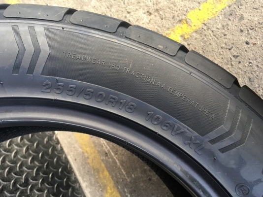ATREZZO R01 SPORT 255/50R18 ยางซอฟ ปี18 เส้นละ 3,500 บาท ATREZZO R01 SPORT 255/50R18 ยางซอฟ ปี18 เส้นละ 3,500 บาท