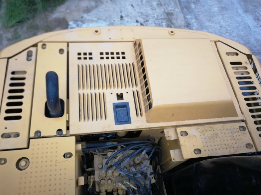 Caterpillar 312D เครื่องหัวฉีดไดเร็ค สวยดี ช่วงล่างยกชุดใหม่เต็มๆ พร้อมลุย เอกสารหรอพร้อมโอน