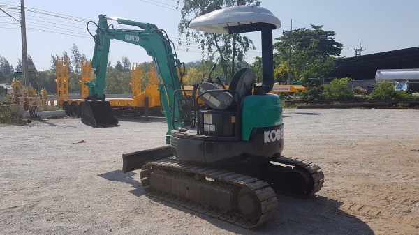 ขายkobelco30sr. ถูกๆไปเลย320000