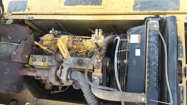 ขาย 735,000 KOMATSU pc 200-6 สเป๊ก JAPAN เครื่องดี ปั้มแรง เอวแน่น ช่วงล่างเต็ม รถสวยพร้อมใช้ เอกสารแจ้งจำหน่าย รถกำลังทำงานอยู่ รถอยู่ โคราช 090-772-3710 090-772-3708