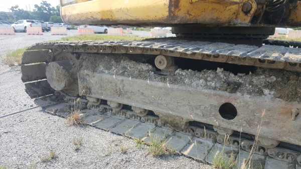 ขาย 1,190,000 KOMATSU pc 130-8 ทำงาน 11,000 ชม.ไฟฟ้าครบ เตรื่องดี ปั้มแรง เอวแน่น ช่งงล่างเต็ม เอกสารแจ้งจำหน่าย รถพร้อมใช้ รถอยู่ สุพรรณบุรี 090-772-3710 090-772-3708