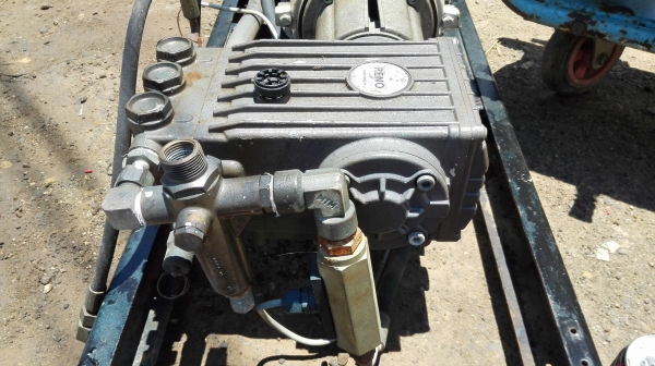 ปั้มฉีดน้ำแรงดันสูงอิตาลี่ 200 Bar 10 HP 380V