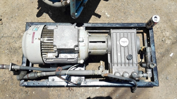 ปั้มฉีดน้ำแรงดันสูงอิตาลี่ 200 Bar 10 HP 380V