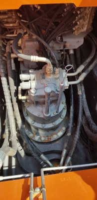 ขายดาวน์รถแบคโฮ HITACHI ZX200-5G ใช้งานเพียง 2 พันชั่วโมง สภาพนางฟ้า