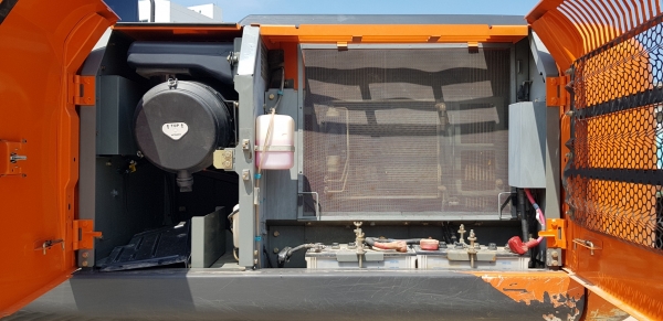 ขายดาวน์รถแบคโฮ HITACHI ZX200-5G ใช้งานเพียง 2 พันชั่วโมง สภาพนางฟ้า