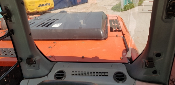 ขายดาวน์รถแบคโฮ HITACHI ZX200-5G ใช้งานเพียง 2 พันชั่วโมง สภาพนางฟ้า