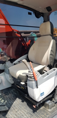 ขายดาวน์รถแบคโฮ HITACHI ZX200-5G ใช้งานเพียง 2 พันชั่วโมง สภาพนางฟ้า