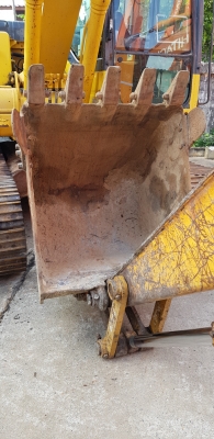 ขายรถแบคโฮ KOMATSU PC130-8 สภาพดี พร้อมใช้งาน ราคาไม่แรง