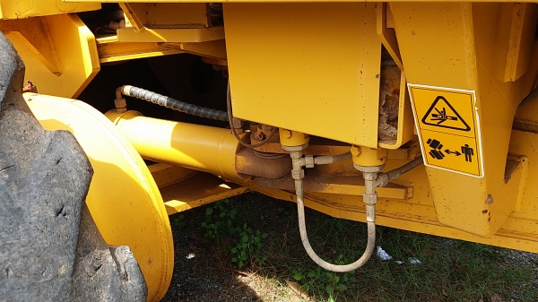 ขาย 1,450,000 รถเกรด LIUGONG CLG 416 ปี 2012 เล่มทะเบียน 3,500 ชม. สวยเหมือนใหม่ รถสวยพร้อมใช้เอกสารพร้อมโอน รถอยู่ กบินบุรี 090-772-3710 090-772-3708 ขาย 1,450,000 รถเกรด LIUGONG CLG 416 ปี 2012 เล่มทะเบียน 3,500 ชม. สวยเหมือนใหม่ รถสวยพร้อมใช้เอกสารพร้อมโอน รถอยู่ กบินบุรี 090-772-3710 090-772-3708