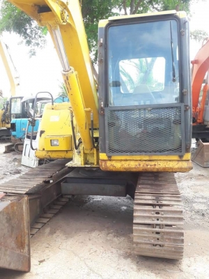 ขายจ้า..KOMATSU PC70-7  เก่านอกแท้  เดิมๆๆ  มีลายแย๊ก  เครื่องปั๊มดี  พร้อมใช้  โทร 089-3818694  จ๊อย..