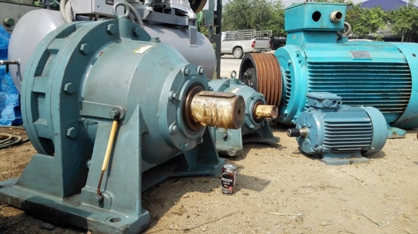 มอเตอร์ CROMTON 220 HP 4 POLE ของใหม่สแป 100\%