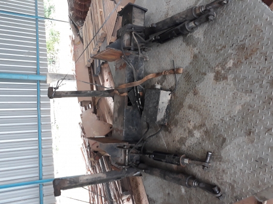 ขายลิฟท์ท้าย ยกได้ 2 ตัน 4 กระบอก ราคา 48,000 บาท