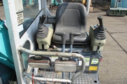 ขายแบคโฮ KOBELCO SK30UR-3