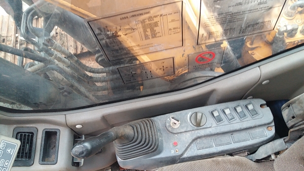 ขาย 735,000 แบคโฮ SANY SY 135 C ทำงาน 5,785 ชม. ไฟฟ้าครบ เครื่องดี ปั้มแรง เอวแน่น โซ่หนาแต่บูชแตก เอกสารแจ้งจำหน่าย รถอยู่ บางนา กทม. 090-772-3710 090-772-3708 ขาย 735,000 แบคโฮ SANY SY 135 C ทำงาน 5,785 ชม. ไฟฟ้าครบ เครื่องดี ปั้มแรง เอวแน่น โซ่หนาแต่บูชแตก เอกสารแจ้งจำหน่าย รถอยู่ บางนา กทม. 090-772-3710 090-772-3708